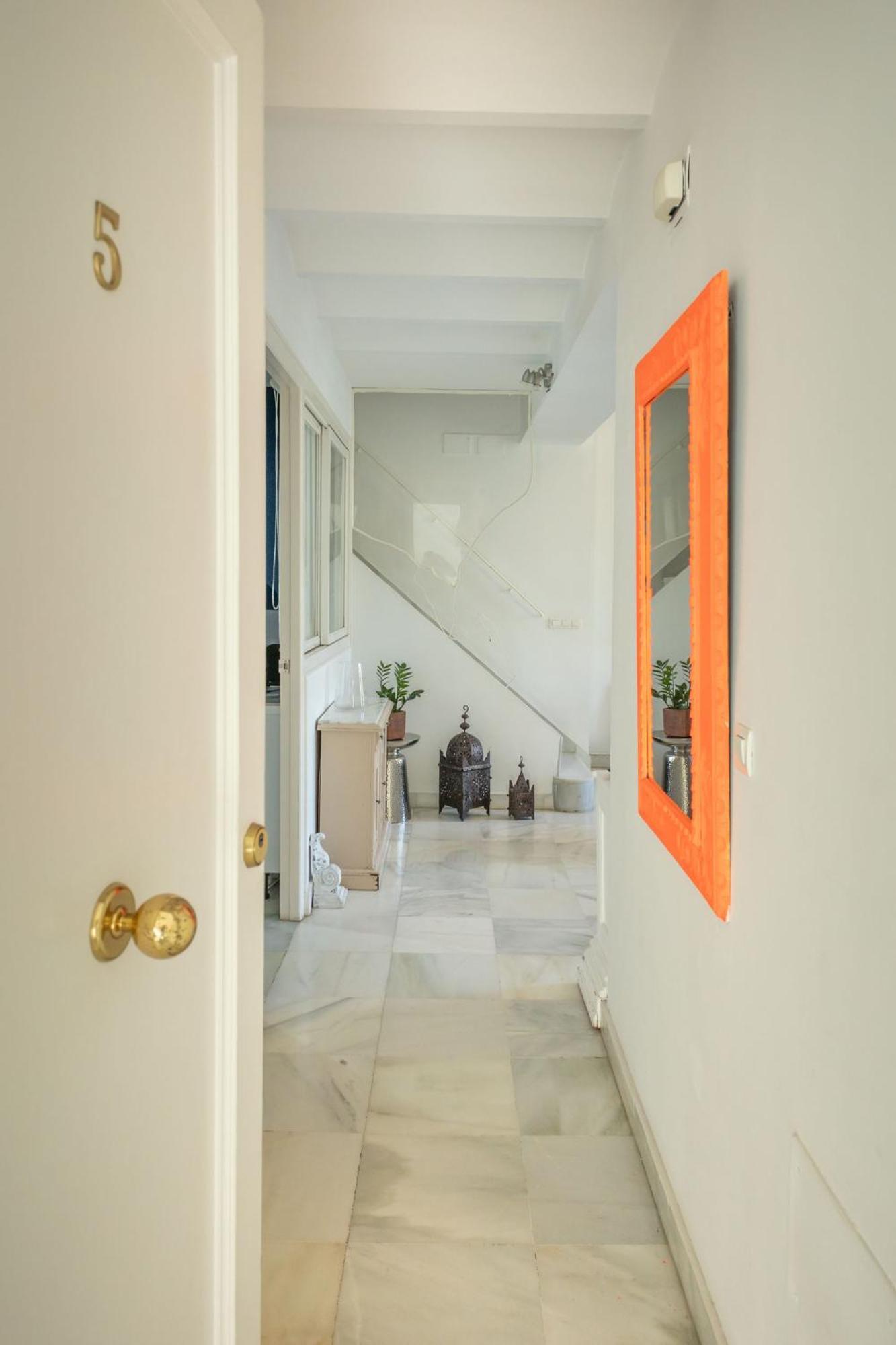 Charming 2 Bedroom Boutique Triplex Apartment With Private Terrace At Seville City Center By Ocityzen Екстериор снимка